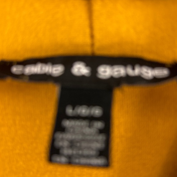 Cable and Gauge Draped Tunic Blouse - Picture 2 of 5